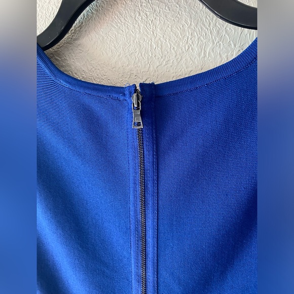 Perfect condition dress - Picture 7 of 8